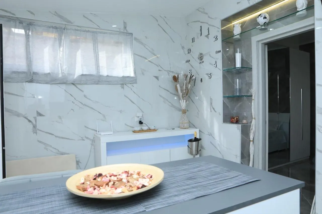 Holiday Home Litteri كاتانيا شقة